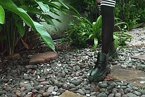 i got tangled up with that beautiful blonde in the park