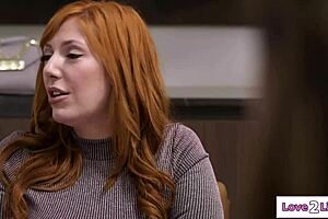 How do these lesbians squirt?