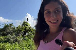 Young Amateur Babe's Crazy Outdoor Cumwalk