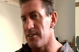 Daisy Marie tries double penetration and anal flavors