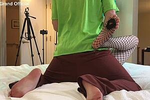 Shaggy fucks trans student intensely.