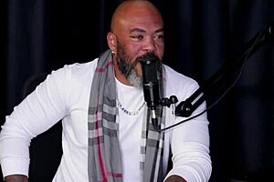 Nath Wolowski Tests Anal with Vibrator, Leaves Home After Mother Forbids Work