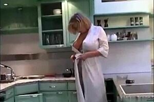 Blonde Norsk mature with big tits hooks up for steamy date!