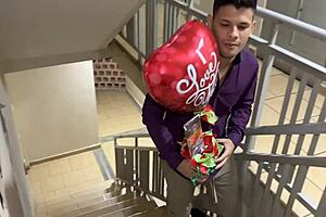 Damn! Redhead teen babe gets wild with friend after workout in homemade roleplay!