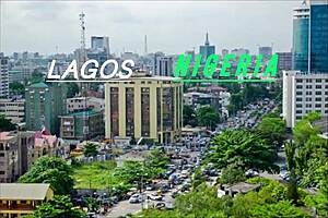 orgasms girl on top with muscular guy 😍