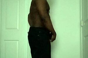 Threesome roleplay with llamasr, alexiadonna, and mhpmlbziwulx in cum-filled action! 😏