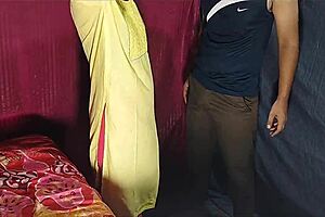 क्या तुम्हें विश्वास है कि यह शर्मीली देसी लड़की को जोर से चोदा जाता है?