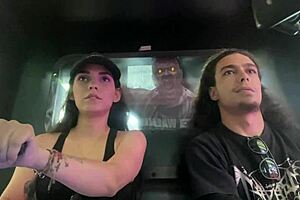 amigo de mi novio me folla el culo por apuesta y graba