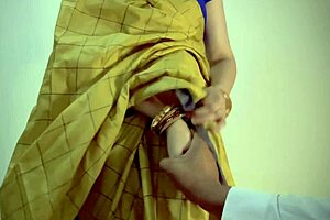 Hey, I fuck my horny patient pussy in hospital muff diving with sexy nurse boss