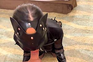 Desi Indian girl enjoys fun sex with college boyfriend