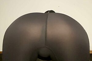 Canadian petite slut teases ass in yoga pants for solo bondage squirt