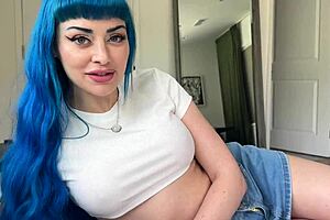 Big step sister Jewelz Blu teaches you to let loose with her big ass and blue eyes in this household fantasy with Scott Stark