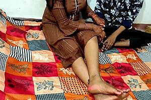 Hot damn! Indian step mom’s pussy and ass pounded hard by step son!