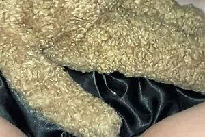 ur slutty elite teen 18+ girl cravin’ bbc to pound my tight wet pussy & creampie, oops - arabian snowwhite, los angeles usa