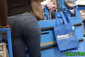 hidden cam catches bbw ass in high definition close up