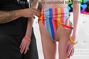 hey mackenzie moss, can ya give raw love to this rough donger?