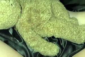 ur slutty elite teen 18+ girl cravin’ bbc to pound my tight wet pussy & creampie, oops - arabian snowwhite, los angeles usa