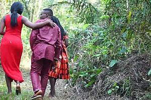 Ebony Threesome With Muff Diving And Doggystyle