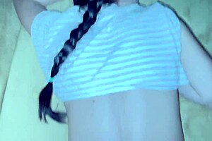 Quick Fuck with Girlfriend Wearing Jeans, Spanking and Ass Shaking.