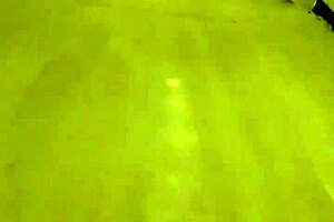 Acosando a madura venezolana culona en las calles de lima con hilo rojo parte 2, flashing big natural tits like a street whore.