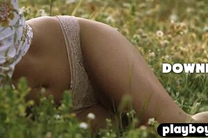 Sexy Babe Anetta Keys Shows Naked Body