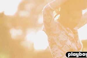 Sexy Babe Anetta Keys Shows Naked Body