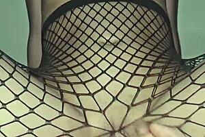 Oh, that delicious Latina lets me fuck her after work!