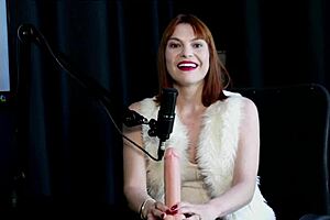 she squirted hard from my handjob