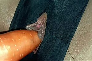 lucky guy watches amateur squirting make him cum