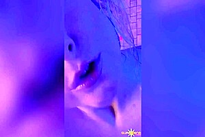 Sunny lane teases her curves with dildo in steamy tub 😏