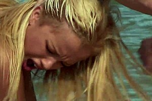 Brazilian Barbie Banks Gets Deepthroat In The Water