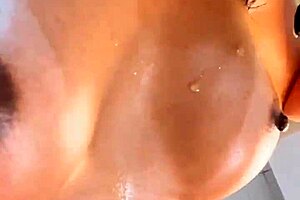 Can you handle this squirting whore? Bet you cum 6 times!