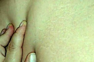 She's spreading her pussy for some anal action