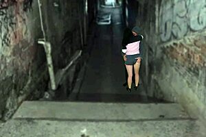 uhh, morena transa na favela com dono do morro depois baile...