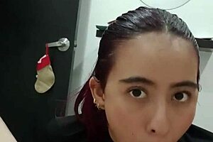 hot guy gives stepsister oral until cumming in mouth!