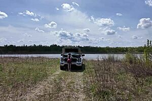 hot damn! student in skirt moans while paying for roadside help