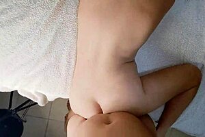 Sexo con mi estudiante le abro las piernas