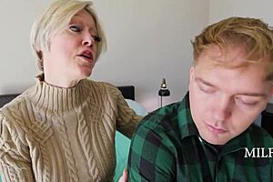 sharing bed with dee williams went so wrong