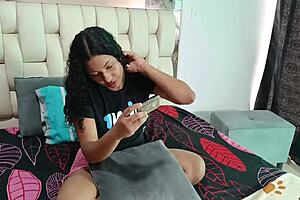 hermanastro folla a hermanastra latina 😈