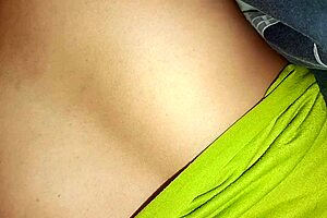 indah nya bisa selingkuhi ibu mertua cantik pantat montok