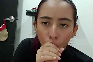 hot guy gives stepsister oral until cumming in mouth!