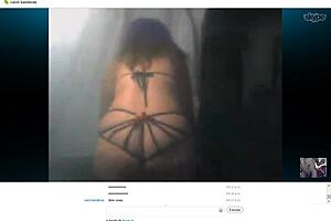 Hey, check Carol Banderas, this gorgeous Mexican Latina on webcam chat!