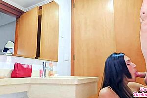 stepdaughter gets fucked by stepfather in bathroom before friends 😏