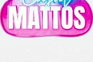 In this amateur scene, each sip leads to a sitting with natural tits