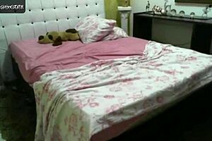 Morena Gostosa Shows Big Tits And Ass!