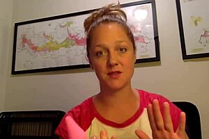 Anal butt plug review video. How to use the naughty candy heart butt plugs for assfucking.