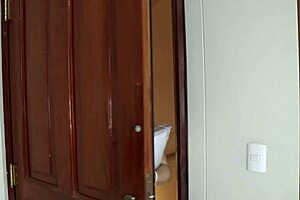 Voluptuous Latina model fucks in casting.