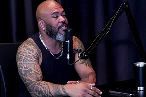 Começou Recente Com Conteúdo Pornô Trabalhava Com Turismo Fez Uma Dp E O Cliente Que Queria Um Encontro - Agatha Mama Watch On Sheer Red