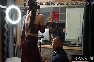 pretty shemale daisy taylor