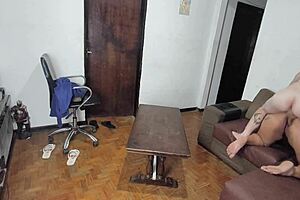 Meu Enteado Estava Jogando Video E Mostrei Pra Ele Que Sexo É Melhor